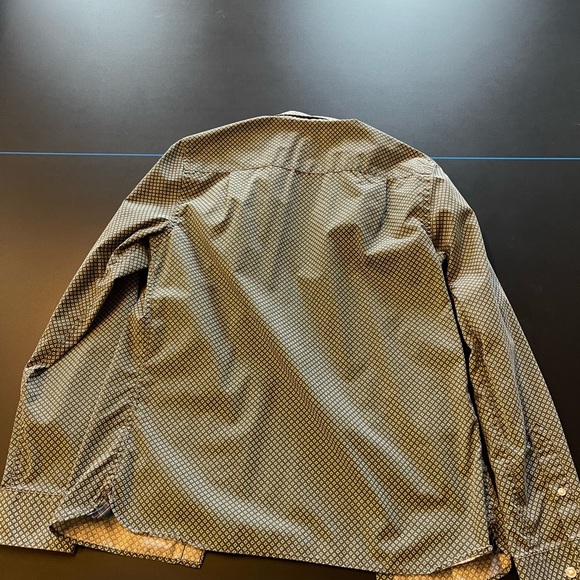 Van heusen dress shirt size:sm - Picture 2 of 3